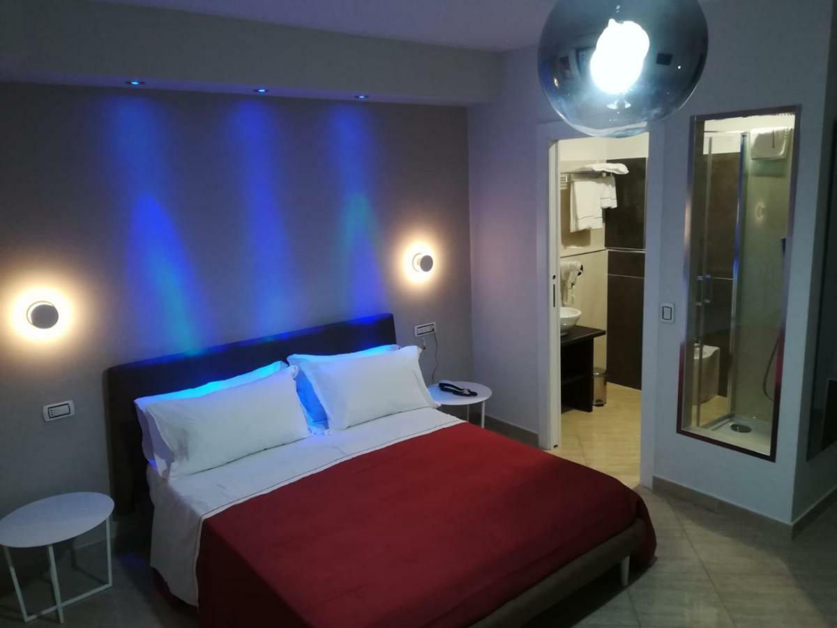 Sonevi Rooms نابولي المظهر الخارجي الصورة