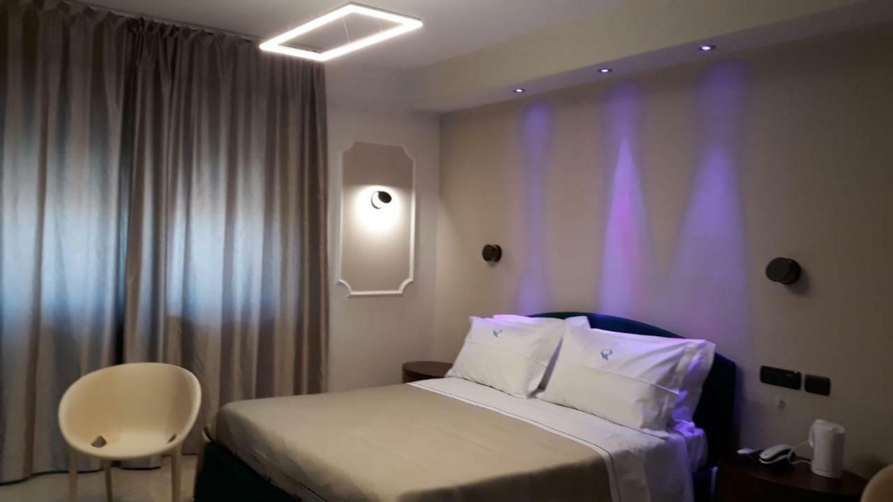 Sonevi Rooms نابولي المظهر الخارجي الصورة