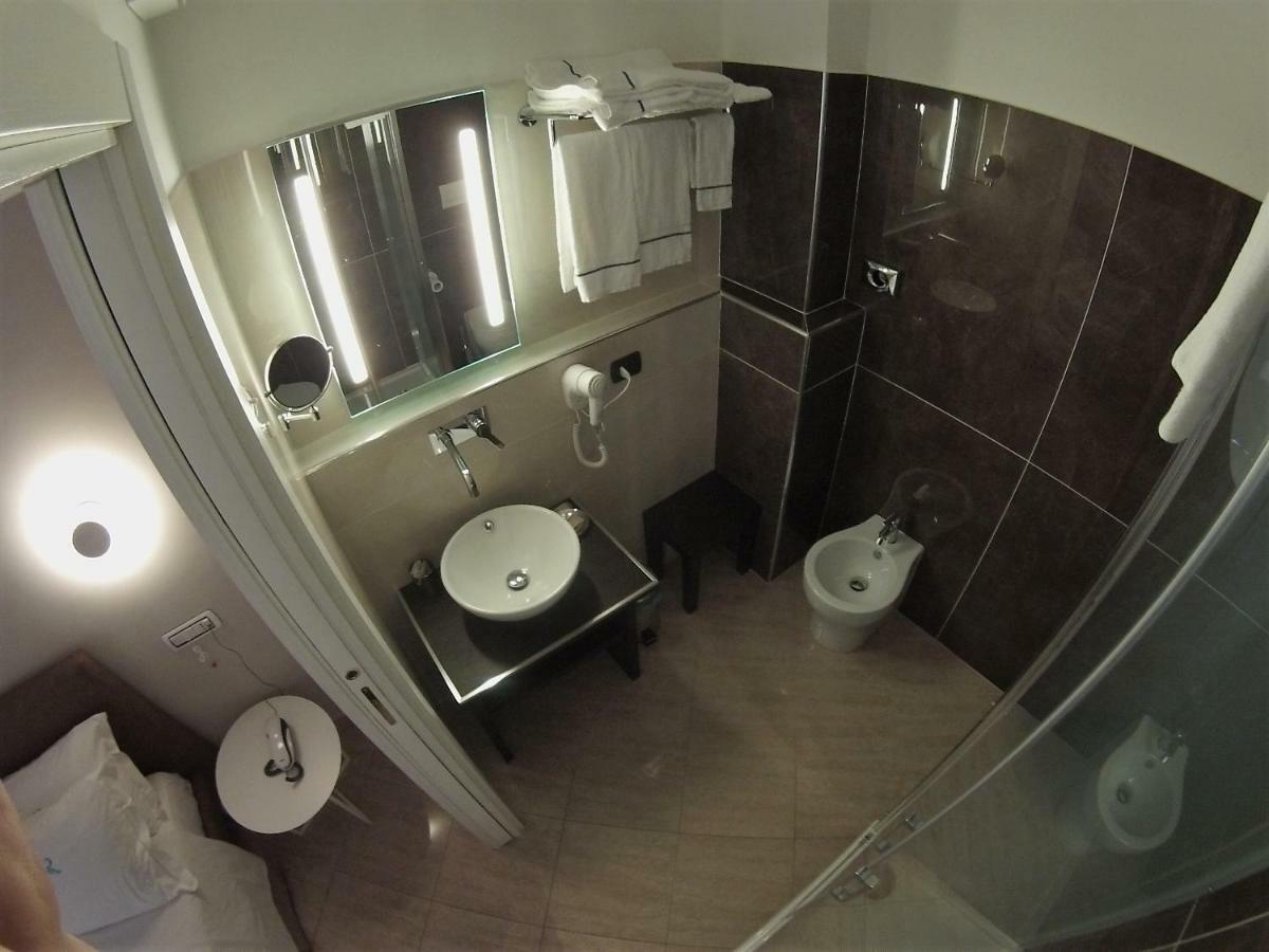 Sonevi Rooms نابولي المظهر الخارجي الصورة