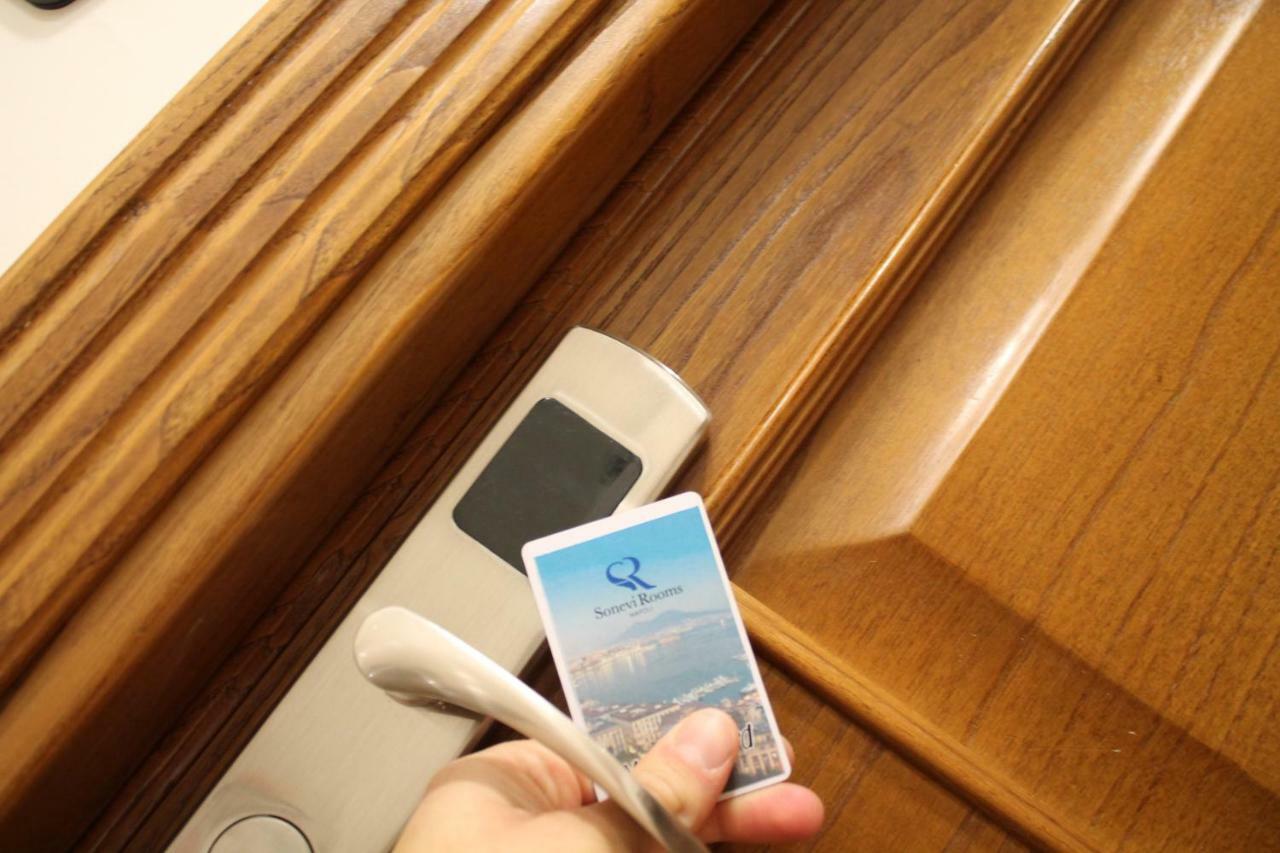 Sonevi Rooms نابولي المظهر الخارجي الصورة